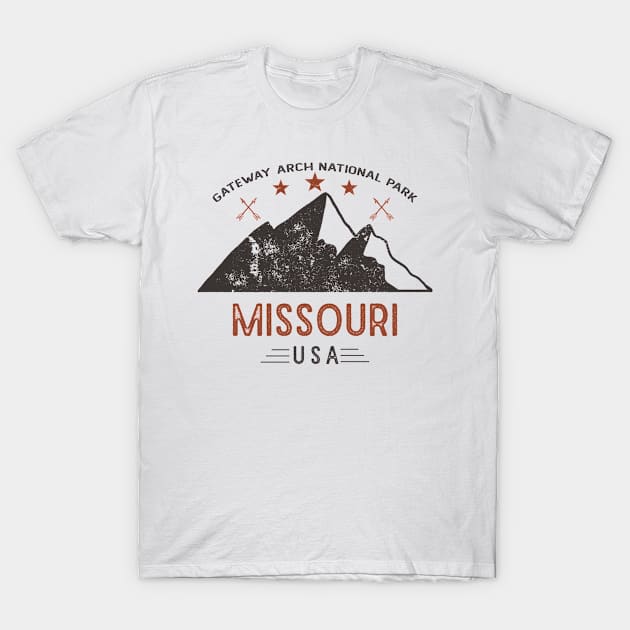 Vintage Gateway Arch National Park T-Shirt by Bullenbeisser.clothes